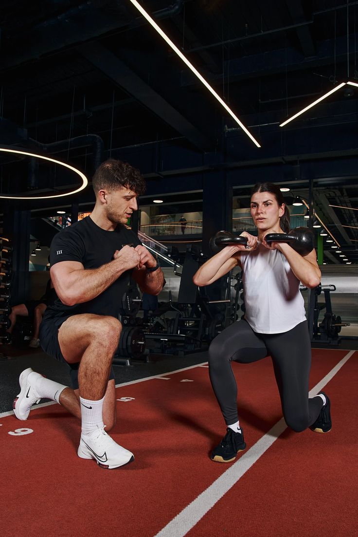 Personal trainer in palestra